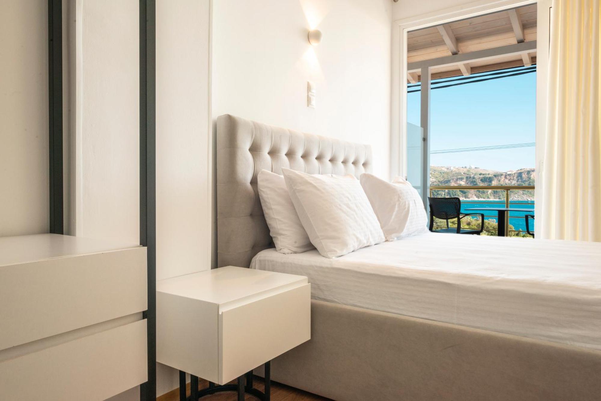 Ionio Rooms Химара Экстерьер фото