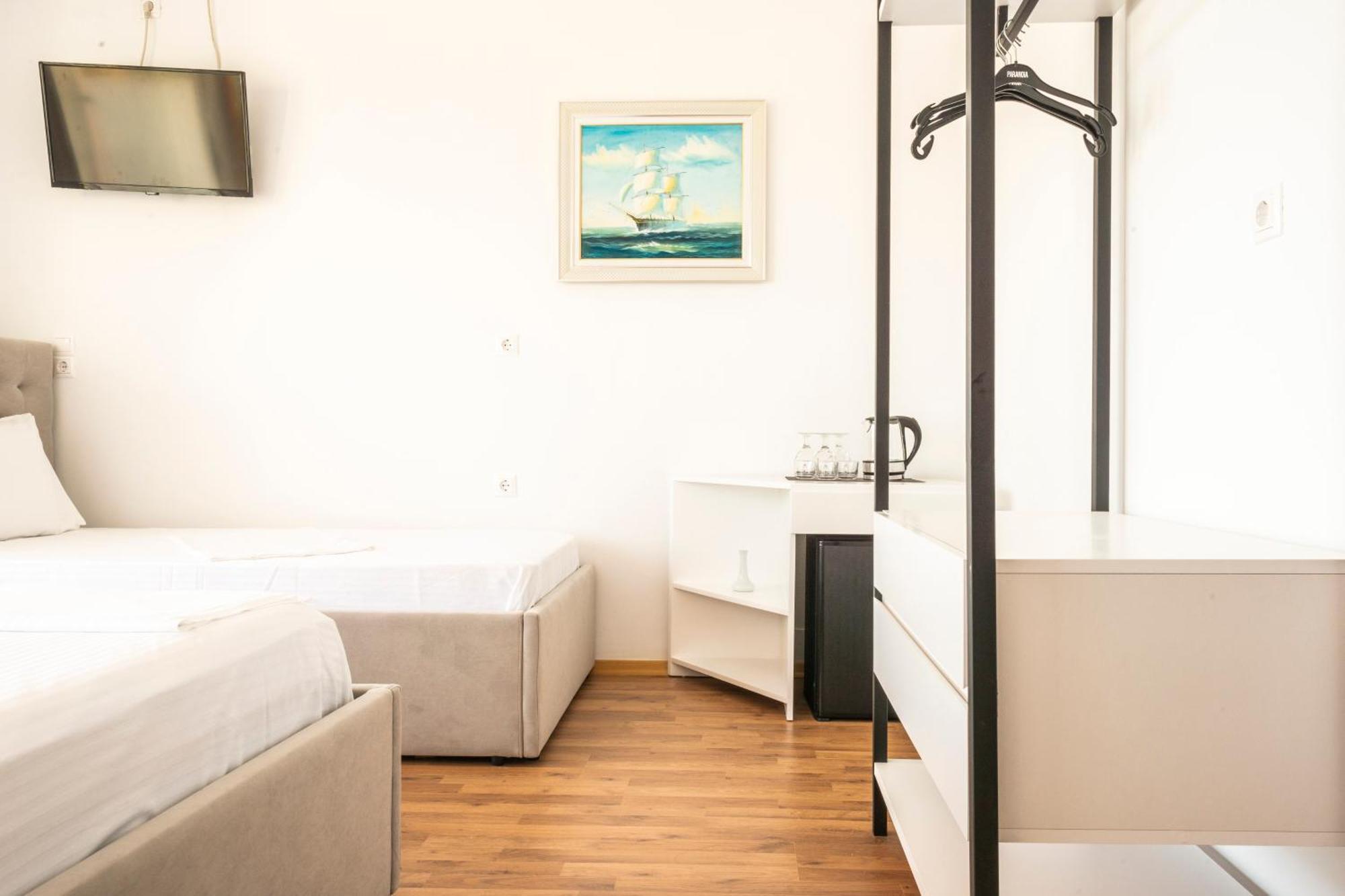 Ionio Rooms Химара Экстерьер фото