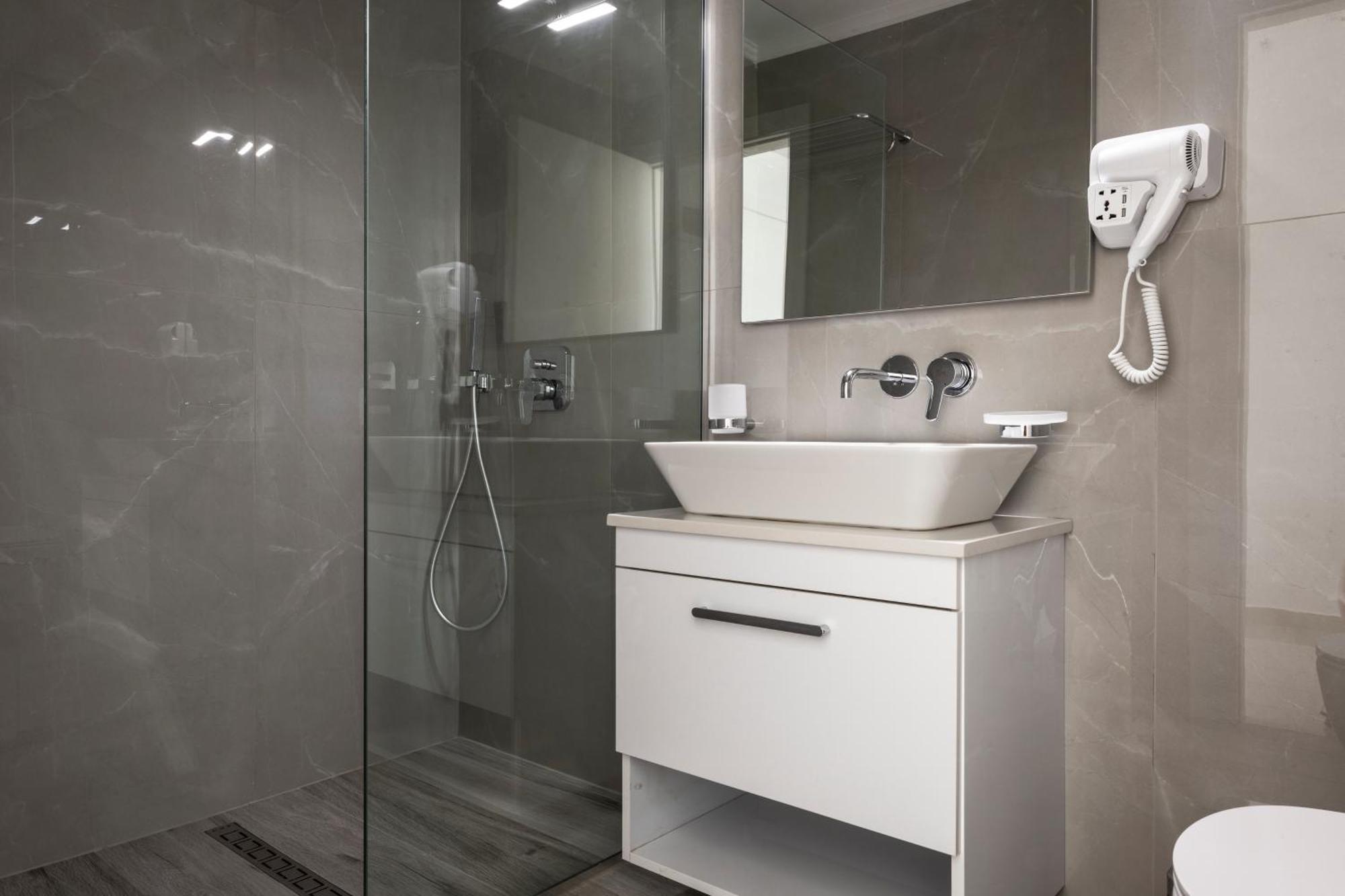 Ionio Rooms Химара Экстерьер фото
