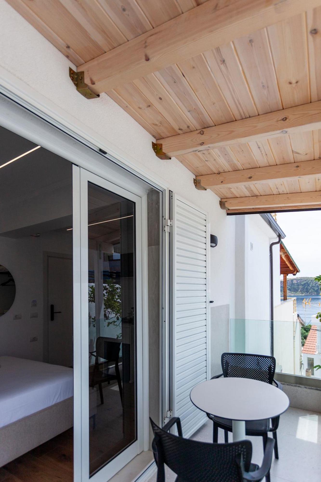 Ionio Rooms Химара Экстерьер фото